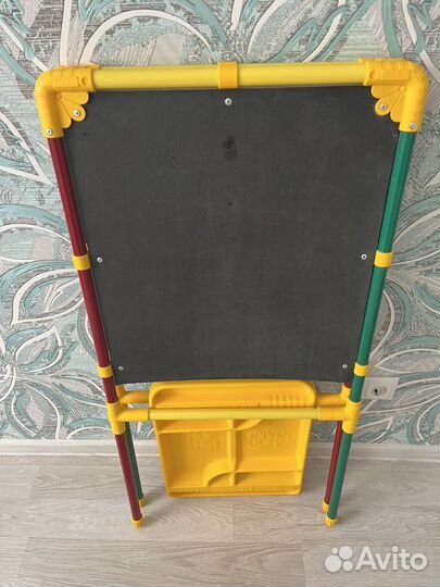 Мольберт и строительный набор