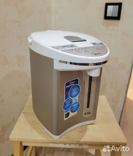 Термопот Midea, 4 литра, как новый
