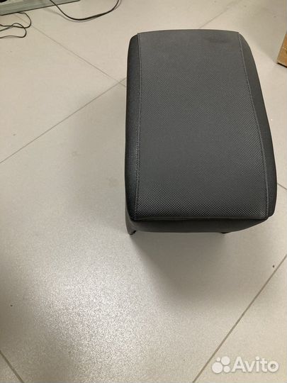 Подлокотник skoda octavia a7