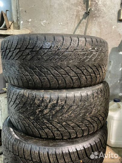 Nokian Tyres Hakkapeliitta R3 235/45 R18 98T