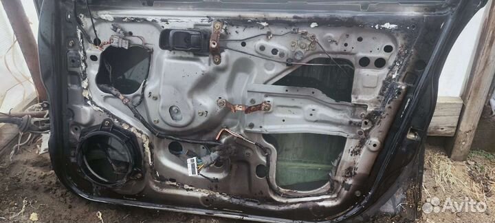 Двери на Ниссан primera 11 кузов