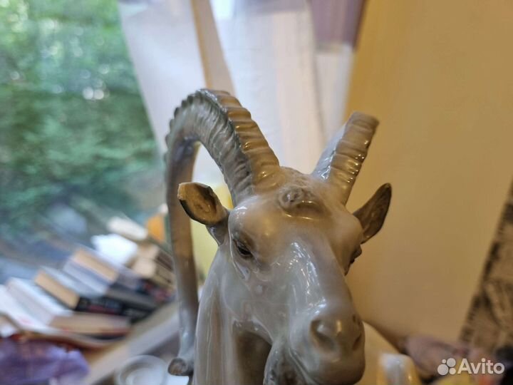 Статуэтка козерога Ленинградский Фарфоровый завод