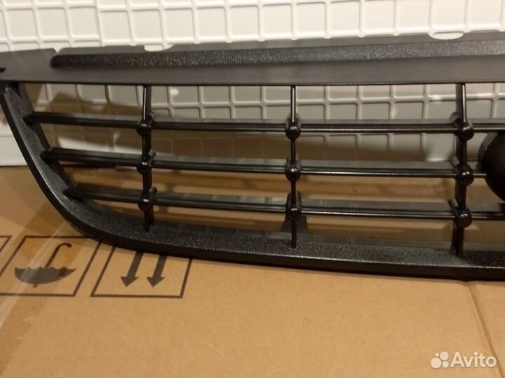 Решетка радиатора Ford focus 2 2008-2011