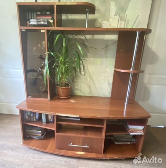 Тумба-горка под телевизор с полками