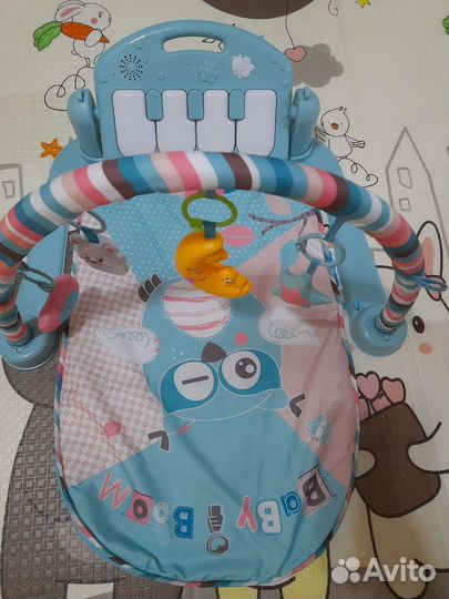 Развивающий коврик с пианино