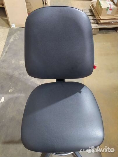 Кресло кассира Гранд черный
