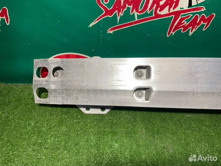 Усилитель бампера задний Toyota Avensis AZT251