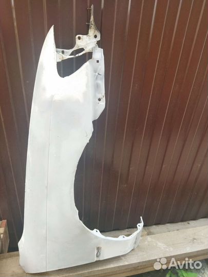 Продам капот на Toyota AE100