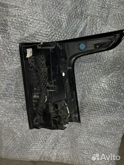 Фонарь задний левый renge rover