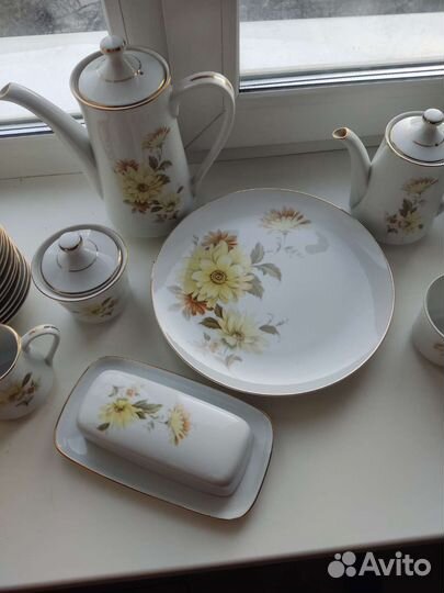 Чайный сервиз на 12 персон rose china. Япония