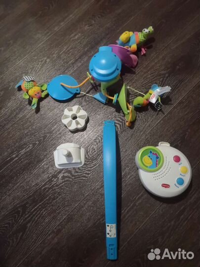 Мобиль на кроватку tiny love