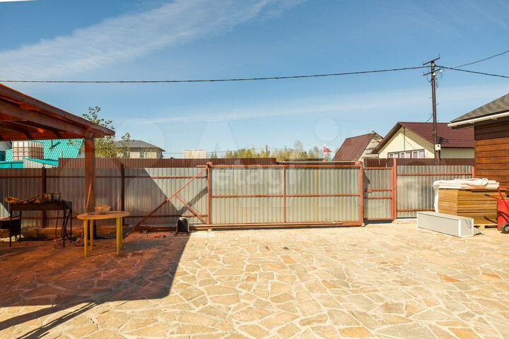 Дом 165,9 м² на участке 5,9 сот.