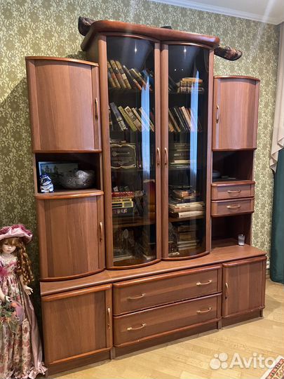 Шкаф сервант