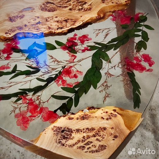 Журнальный столик из массива