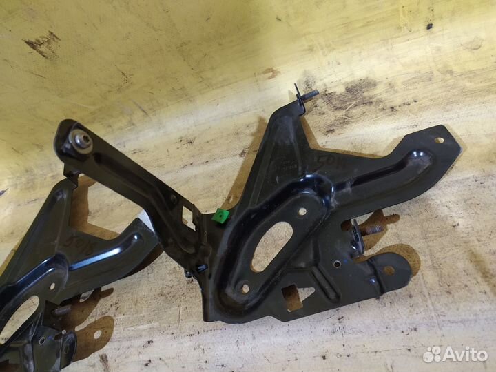 Кронштейн блока Audi Q7 4L Ауди кью 7 ку 7