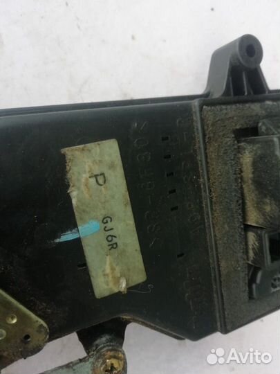 Дверной замок двери Mazda 6 (GG) 2002-2007