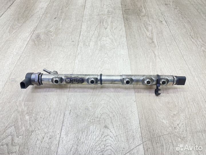 Топливная рампа Mercedes Vito Viano W639