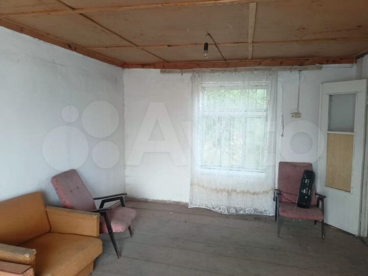 Дом 40 м² на участке 4 га