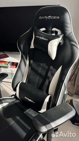 Игровое кресло dxracer king