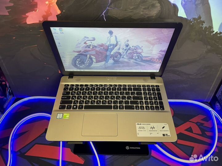 Игровой ноутбук Asus i5 16озу 4gb видео SSD