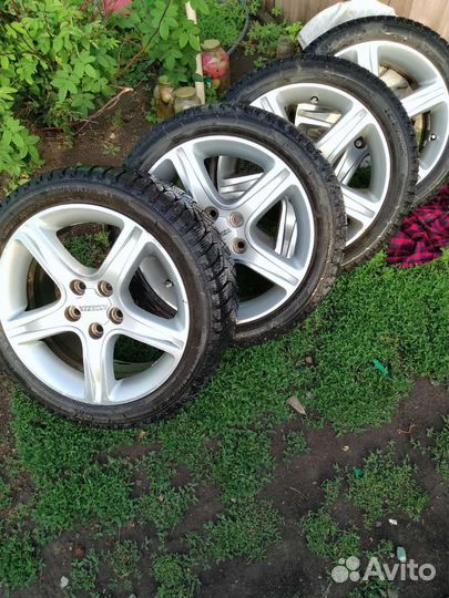 Колеса зимняя резина на Toyota чайзер Марк R17