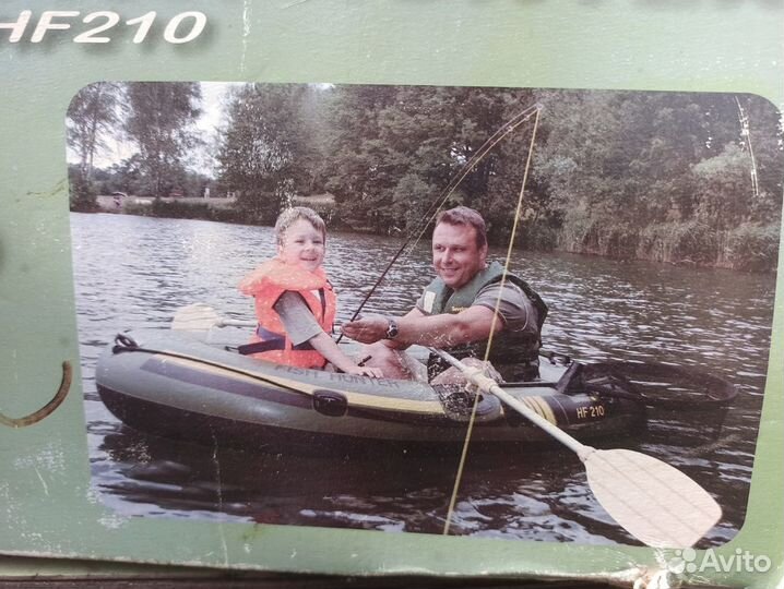 Лодка Fish Hunter HF210