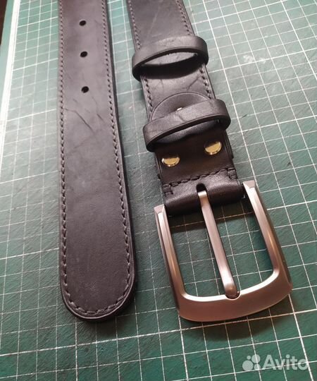 Мужской кожаный ремень ручной работы