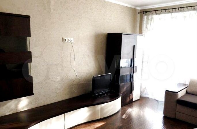 2-к. квартира, 53 м², 3/5 эт.