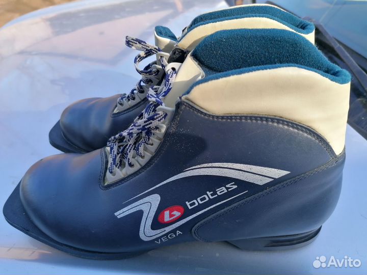 Сноуборд, лыжи