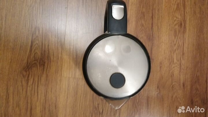 Электрочайник Bork K515 на запчасти