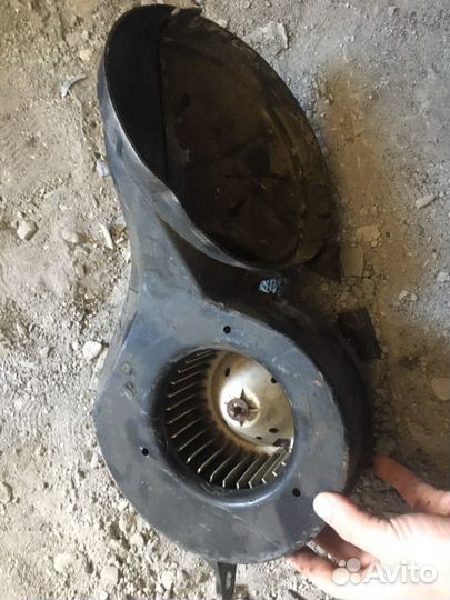 Моторчик печки subaru legacy B11