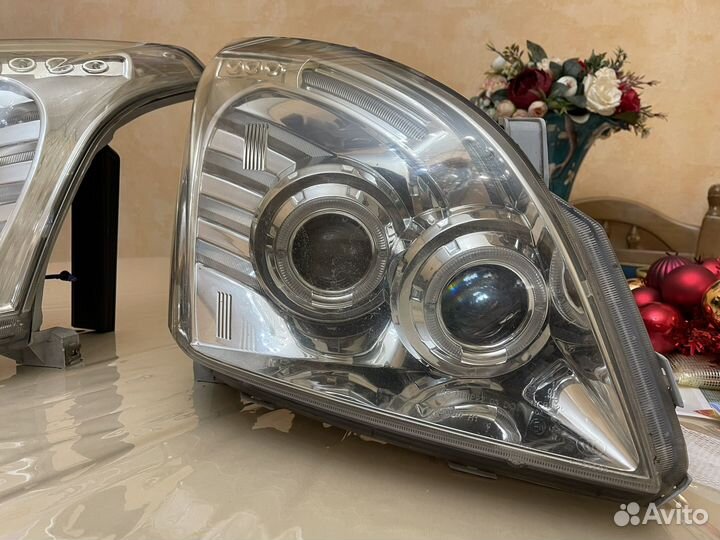 Фары на toyota land cruiser 120 передние