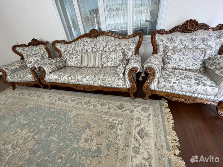 Диваны и холлы бу