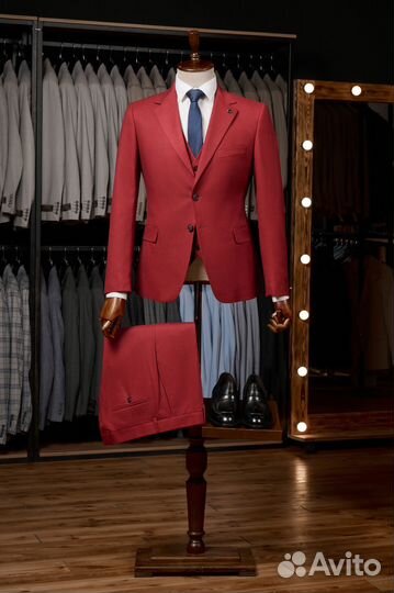 Мужской костюм тройка