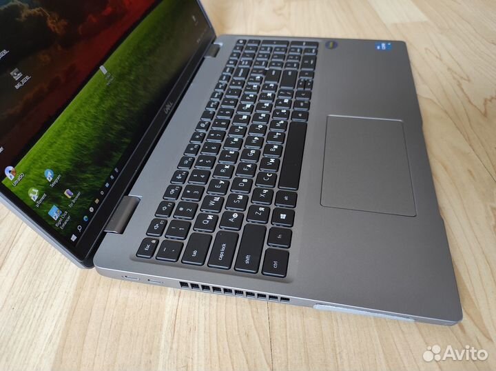 Dell Latitude 5520/i5-1145G7/8/256/15.6/FHD/IPS