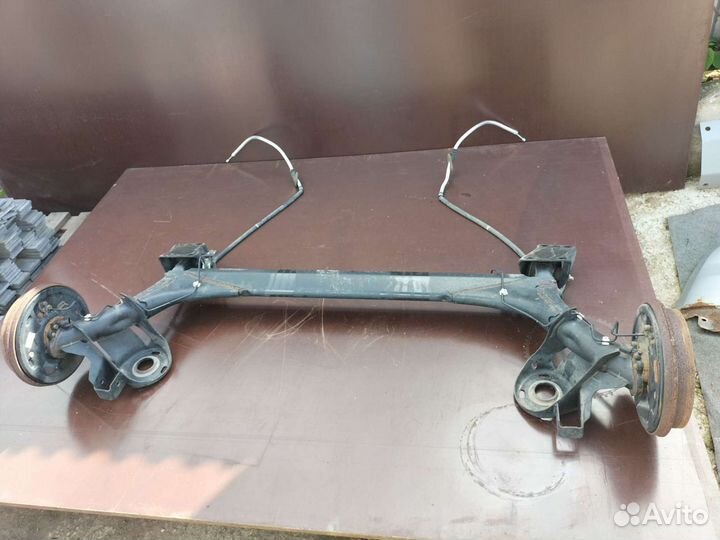 Балка задняя Фольксваген Поло 5 с барабанами