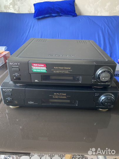 2 видеомагнитофона Sony