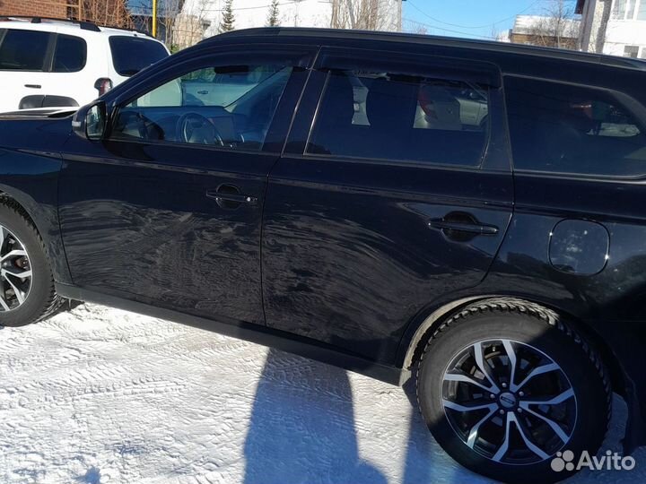 Mitsubishi Outlander 2.4 CVT, 2014, 160 000 км