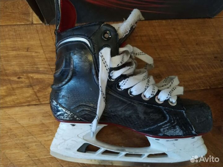 Хоккейные коньки bauer vapor x500