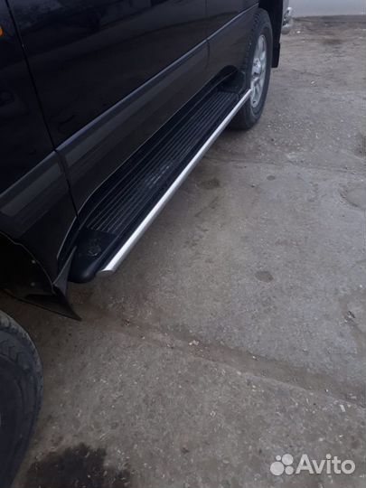 Защита порогов 42 мм Toyota Land Cruiser 100