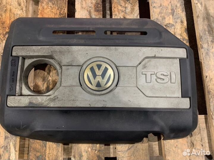 Крышка двигателя Volkswagen Tiguan 2.0 CAW