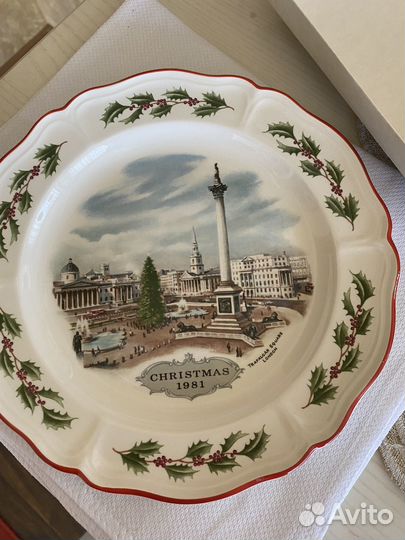 Коллекционные тарелки Wedgwood Англия