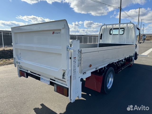 Isuzu Elf, 2017