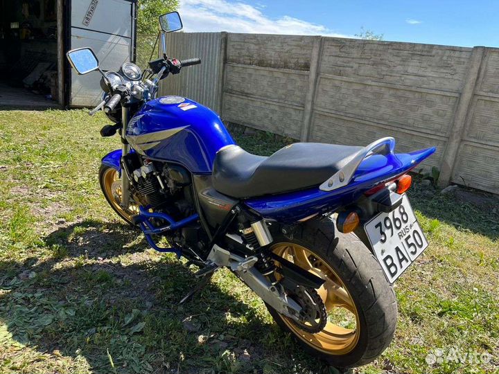 Honda cb 400 vtec 3