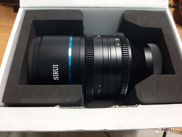 Sirui anamorphic 50mm t2.9(L mount FF)