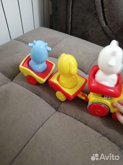 Паровозик музыкальный