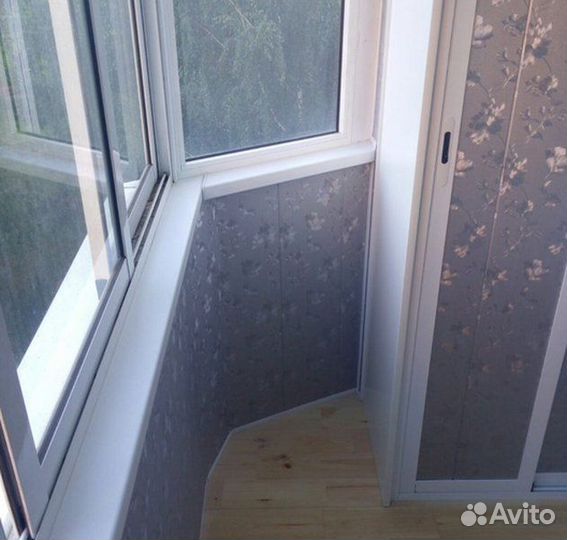 Отделка балконов и лоджий. Остекление балкона