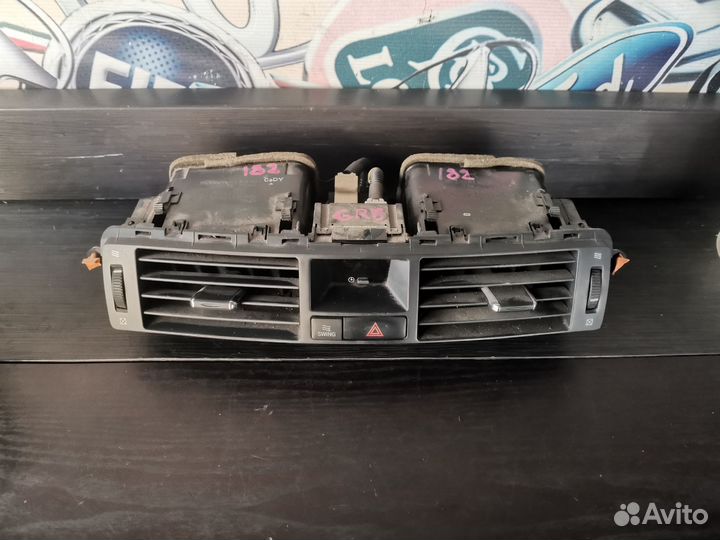 Дефлектор Центральный Toyota Crown grs 182