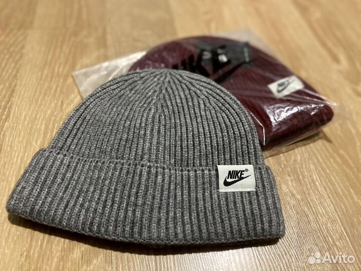 Мужская шапка