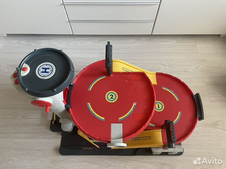 ELC большая парковка